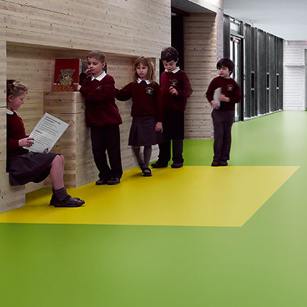 Revêtement de sol en PVC - BLOC PUR - Polyflor - d'intérieur / pour le tertiaire / en dalles