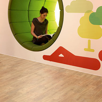 Revêtement de sol en vinyle - EXPONA CONTROL PUR - Polyflor - pour pièce humide / pour le tertiaire / en lames