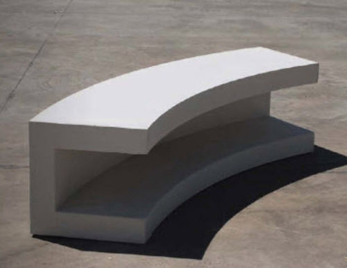 Banc public contemporain - AM : BENCH CONCAVE - A Amop Synergies - en béton