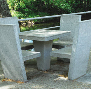 Table de pique-nique contemporaine - GÓIS: PICNIC TABLE  - A Amop Synergies - en béton / carrée / professionnelle