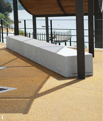 Banc public contemporain - SOLTAS : MASSIVE - A Amop Synergies - en béton