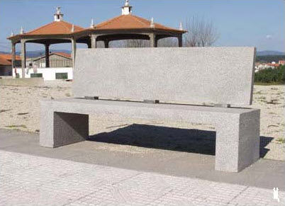 Banc public contemporain - SOLTAS RECTILINEAR - A Amop Synergies - en béton / avec dossier