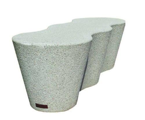 Banc public design original - SOLTAS : DONK TRIPLE - A Amop Synergies - en béton