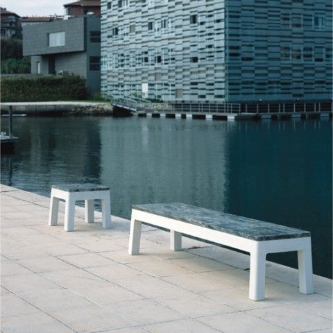 Banc public contemporain - LUGARCOMUM - A Amop Synergies - en béton / en pierre