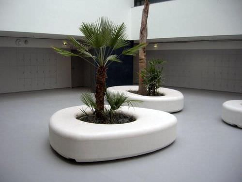 Banc public design organique - SOLTAS : CELL - A Amop Synergies - en béton / avec jardinière intégrée