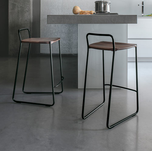 Chaise de bar contemporaine - DANSKE-C  - extendo - d'intérieur / en chêne / en noyer