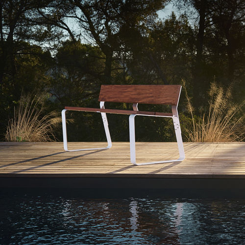 Banc de jardin contemporain - KAISEKI - CYRIA | Mobilier Urbain - en bois / en acier thermolaqué / avec dossier