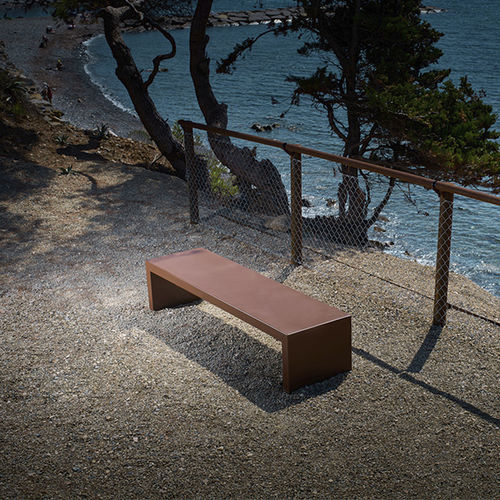 Banc public contemporain - EUDALD - CYRIA | Mobilier Urbain - en acier / en acier thermolaqué / en fer