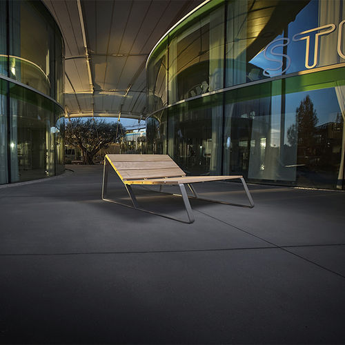 Bain de soleil contemporain - KAISEKI XL - CYRIA | Mobilier Urbain - en bois / en acier thermolaqué / de plage