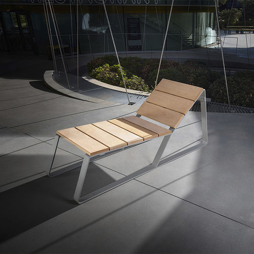 Bain de soleil contemporain - KAISEKI - CYRIA | Mobilier Urbain - en bois / en acier thermolaqué / de plage