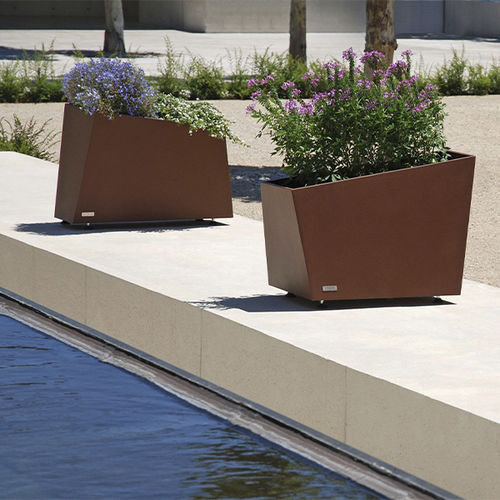Jardinière en acier COR-TEN® - DEGRE9 5 - CYRIA | Mobilier Urbain - en acier thermolaqué / à haute résistance / résistante aux intempéries