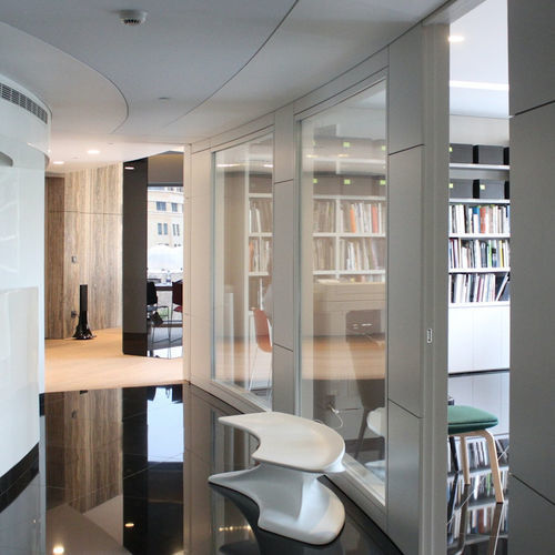Banc public design organique - DRIFT IN & DRIFT OUT - Established and sons - en béton / sans dossier / sans accoudoirs