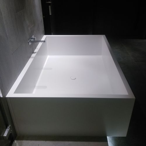 Baignoire à poser - IMAGE 05 - IMAGE - en Corian® / blanche