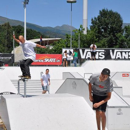 Skatepark en béton - LENZBURG / LUGANO / LAUSANNE VIDY - Vertical Technik AG - pour bikeparks