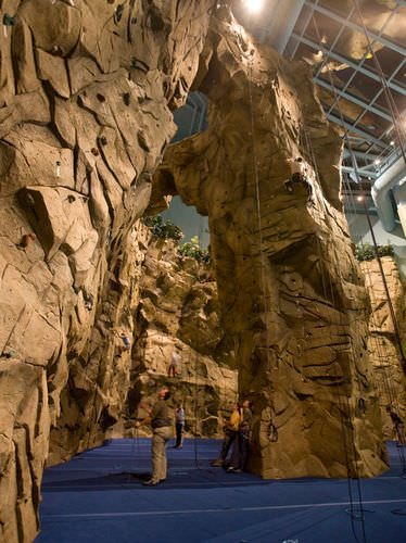 Mur d'escalade fixe - REALROCK™ - Eldorado Climbing Walls