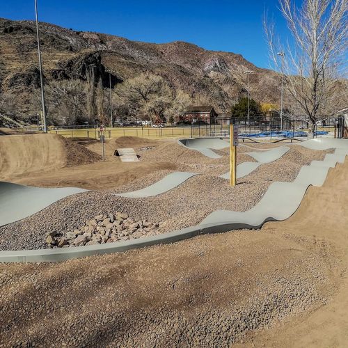 Pumptrack pour skatepark - CALIENTE, NV - World Skate Parks - en béton