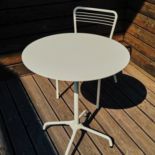 Table de pique-nique contemporaine -  FLANEUR - mmcité street furniture - en aluminium / en acier / en HPL