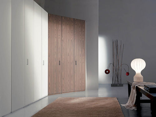 Armoire d'angle - ANGOLO CABINA - Fimar Srl - contemporaine / en bois / en bois laqué