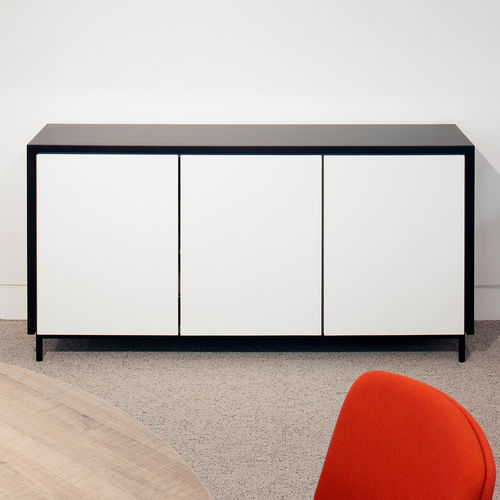 Armoire de classement basse - VARI - Orange Box - en bois / avec porte battante / contemporaine
