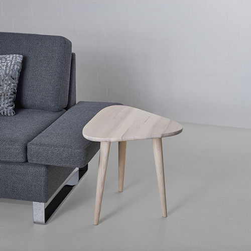 Table d'appoint contemporaine - AMBIO-SPACE - vitamin design - en chêne / en frêne / en hêtre