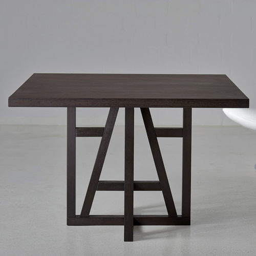 Table à manger carrée - FACHWERK  - vitamin design - contemporaine / en chêne / en bois massif
