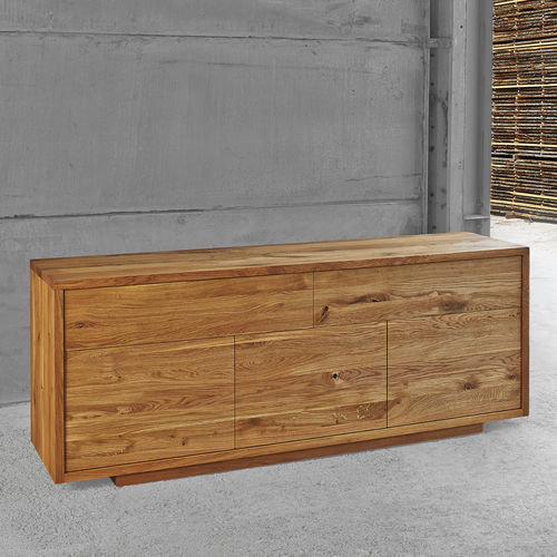 Buffet contemporain - LINEA - vitamin design - en chêne / en noyer / en bois massif