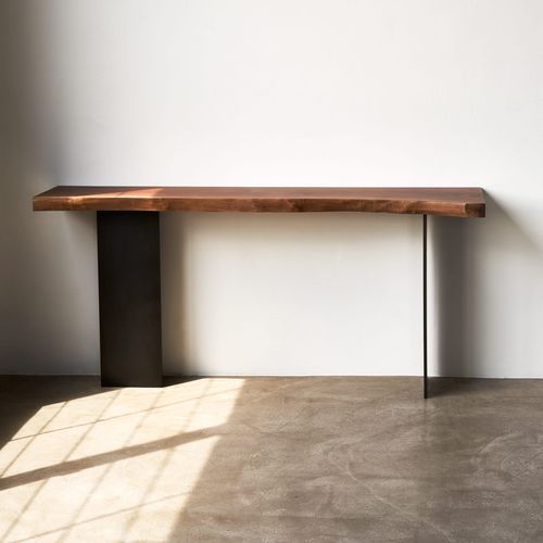 Console contemporaine - FLOYD - Aguirre Design - en noyer / avec piètement en acier / sur mesure
