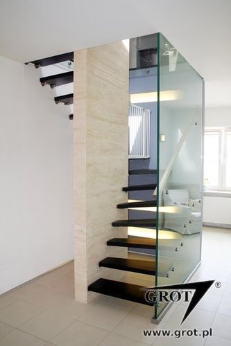Escalier demi-tournant - LILIA 1 - GROT - à marches en bois / structure en métal / contemporain