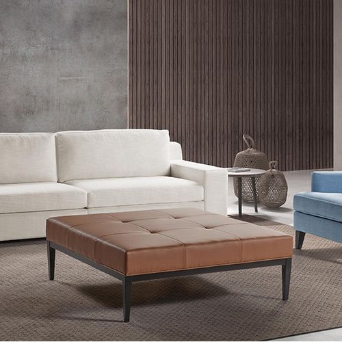 Ottoman contemporain - SOFIA - MANUEL LARRAGA - en cuir / en bois / tapissé