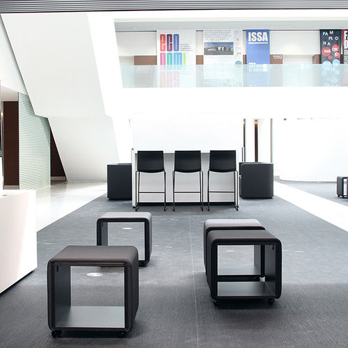 Tabouret contemporain - VIVA CUBBY - Dynamobel - en tissu / avec piètement en tissu / à roulettes