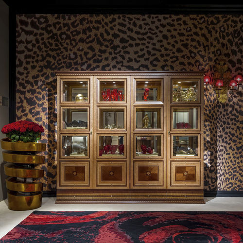 Vitrine classique - VE43 ARTS QUADROTTI  - CARPANELLI - en noyer / en bois massif / en érable