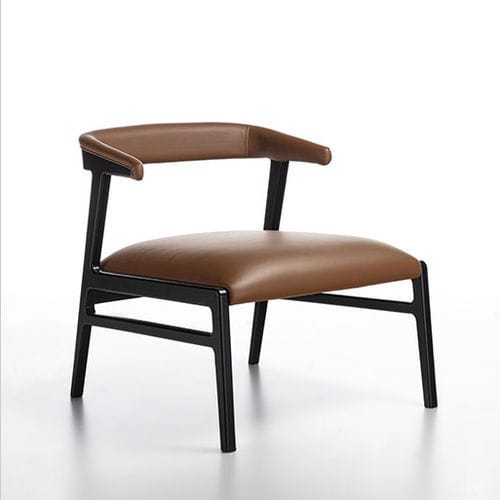 Fauteuil contemporain - PO86 AIDA - CARPANELLI - en cuir / en bois massif / tapissé