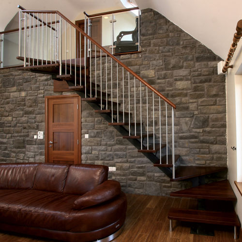 Escalier quart tournant - GERANIO E INOX - New Living srl - demi-tournant / à marches en bois / structure en acier