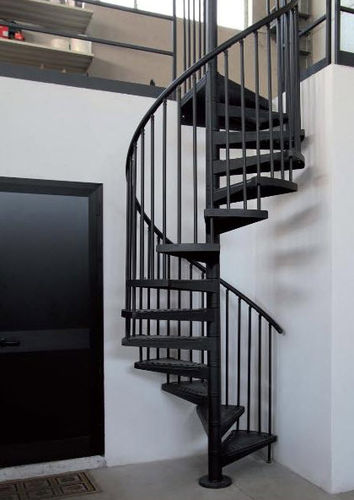 Escalier en colimaçon - MUGHETTO - New Living srl - à marches en métal / structure en métal / d'extérieur