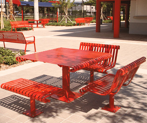 Table contemporaine - IPR-48   - Victor Stanley - en acier / carrée / pour espace public