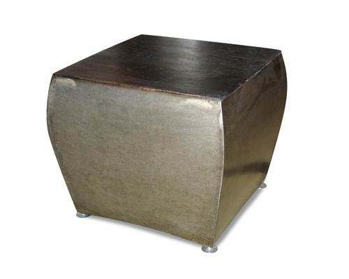 Table d'appoint contemporaine - CUBE  - ICI ET LA - en chêne / avec piètement en tôle d'acier / carrée