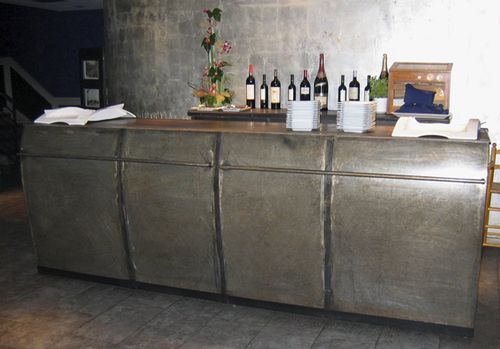 Banque d'accueil en bois - TAVERNA BARCELONA - ICI ET LA