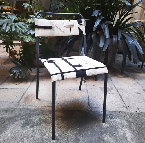 Chaise contemporaine - BW - ICI ET LA - d'intérieur / en corde / avec piètement en métal laqué