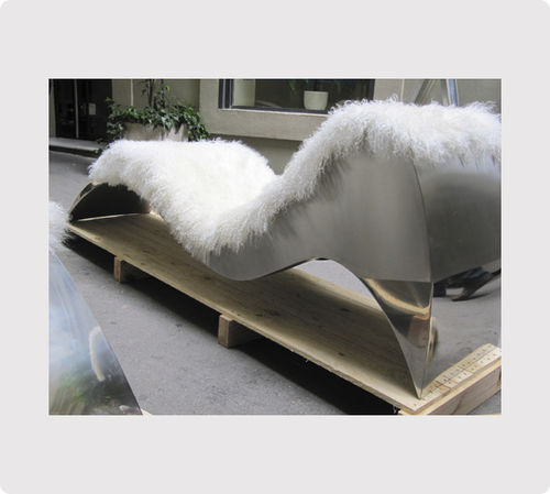 Chaise longue contemporaine - WAVE_St Moritz - ICI ET LA - en cuir / en acier inoxydable / contract