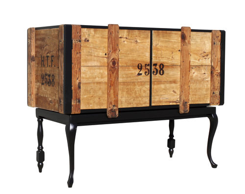 Commode sur pieds hauts - THE BLACK  - ICI ET LA - design original / en bois laqué mat / en bois patiné