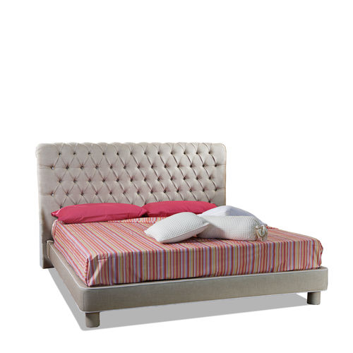 Lit double - CHESTERFIELD - Divani Santambrogio - chesterfield / en tissu