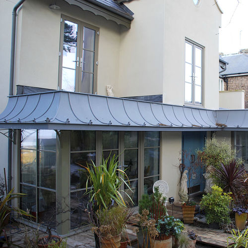 Toiture en zinc - PERIOD CANOPY - Peters Roofing - aspect ardoise / courbée