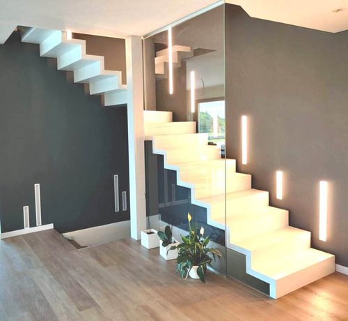 Escalier quart tournant - SWING  - CAST DESIGN - à marches en bois / résidentiel / d'intérieur