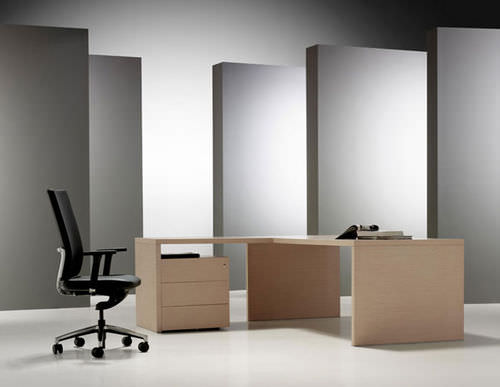 Bureau de direction - CUBO  - Forma 5 - sur pied / contemporain / en bois