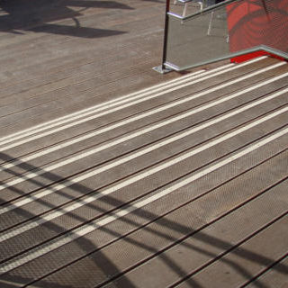 Profilé en résine - U24 - Proople - en aluminium / en méthacrylate / en U