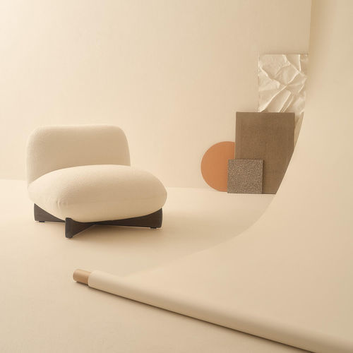 Fauteuil contemporain - HASU - LEMA Home - en tissu / en bois / blanc
