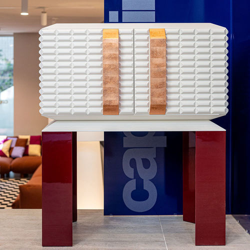 Buffet sur pieds hauts - OUT OF SCALE: PROJECT ONE - Cappellini - contemporain / en bois laqué / à portes battantes