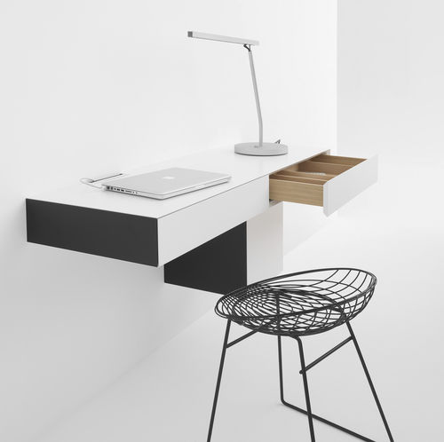 Bureau mural - VISION - pastoe - contemporain / en MDF