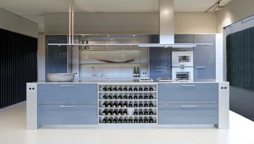 Cuisine contemporaine - 2|20 - ABK InnoVent - en inox / en stratifié / avec îlot