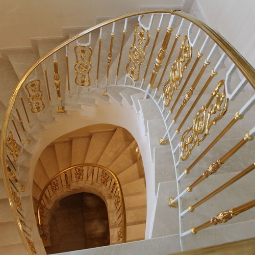 Balustrade en laiton - ROYAL - GRANDE FORGE - à barreaux / d'intérieur / pour escalier